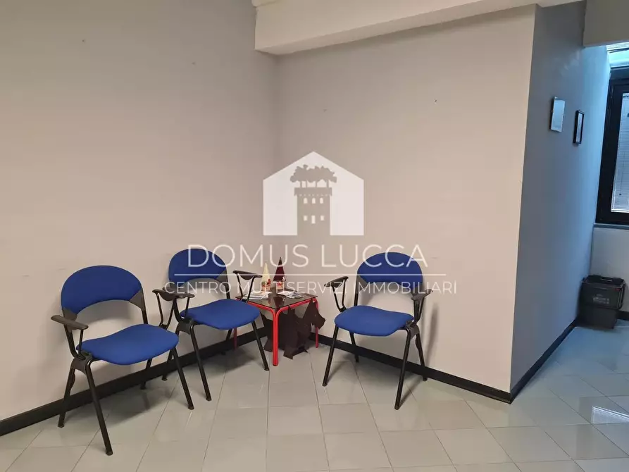 Immagine 6 di Appartamento in affitto  a Lucca