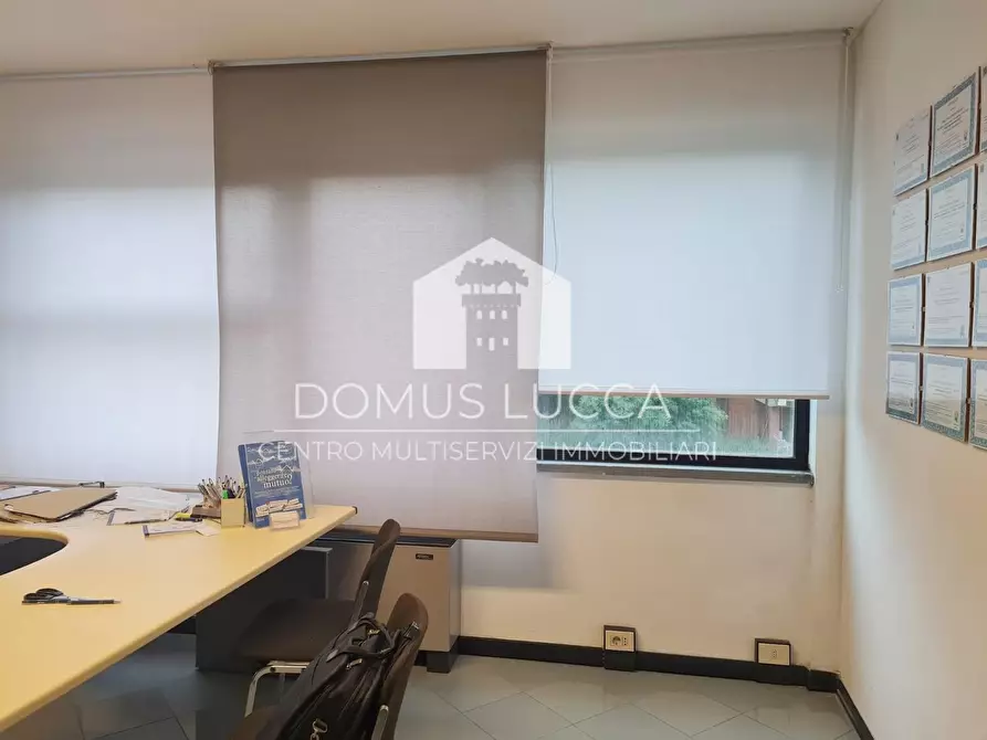 Immagine 15 di Appartamento in affitto  a Lucca