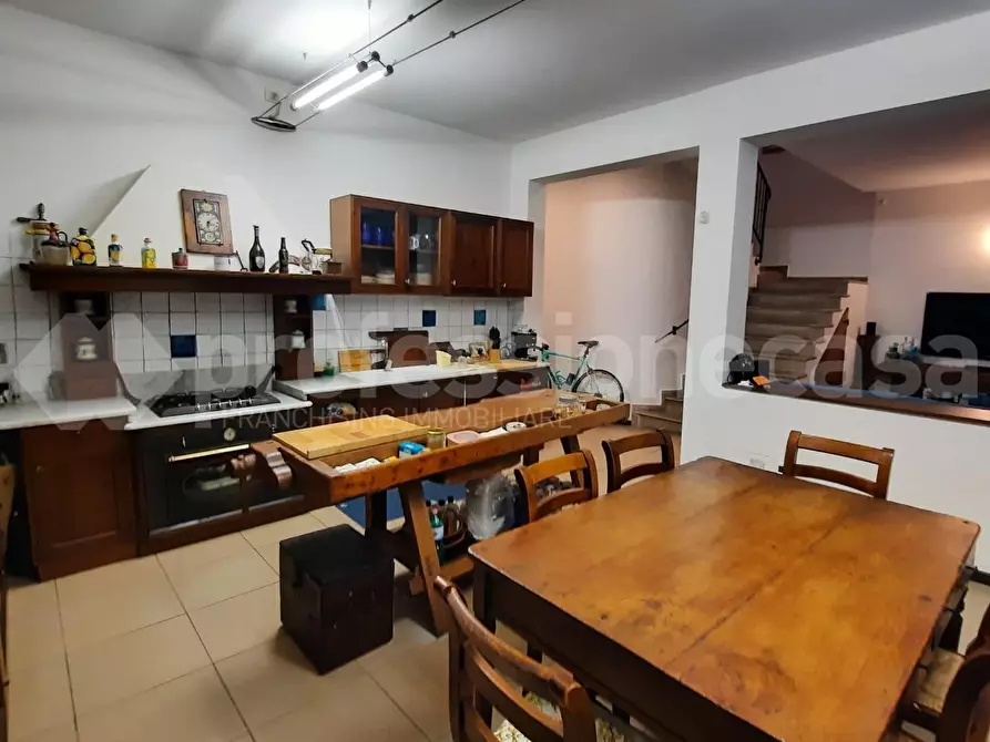 Immagine 6 di Laboratorio in vendita  a Cascina