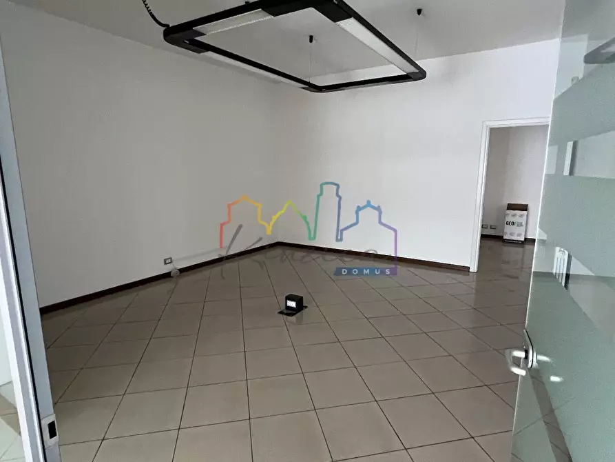 Immagine 4 di Ufficio in affitto  a Pisa