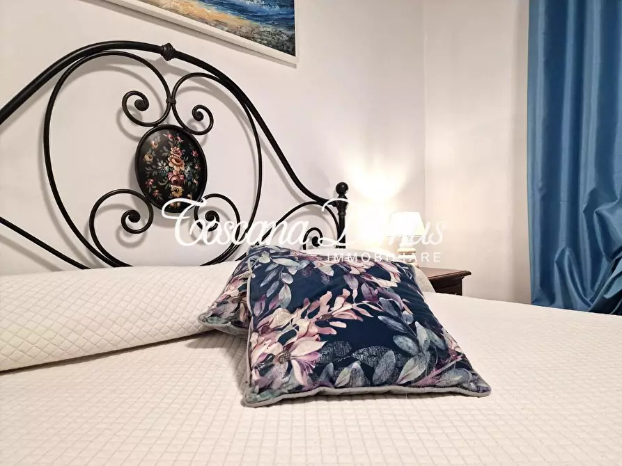 Immagine 24 di Appartamento in vendita  a Siena