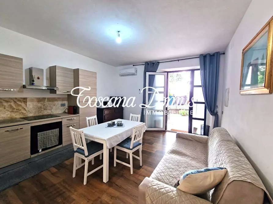 Immagine 3 di Appartamento in vendita  a Siena