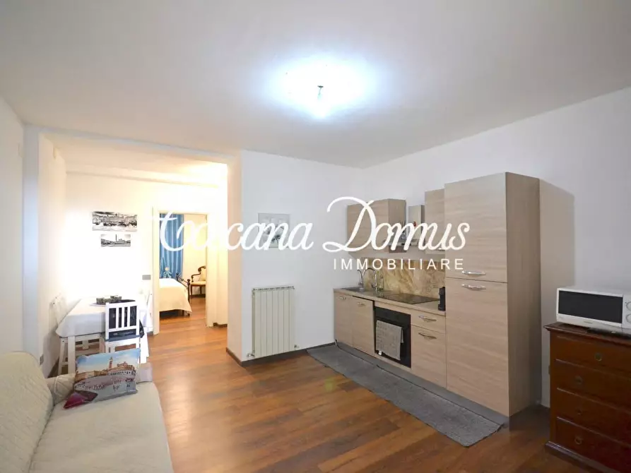 Immagine 10 di Appartamento in vendita  a Siena