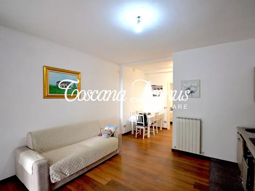 Immagine 13 di Appartamento in vendita  a Siena