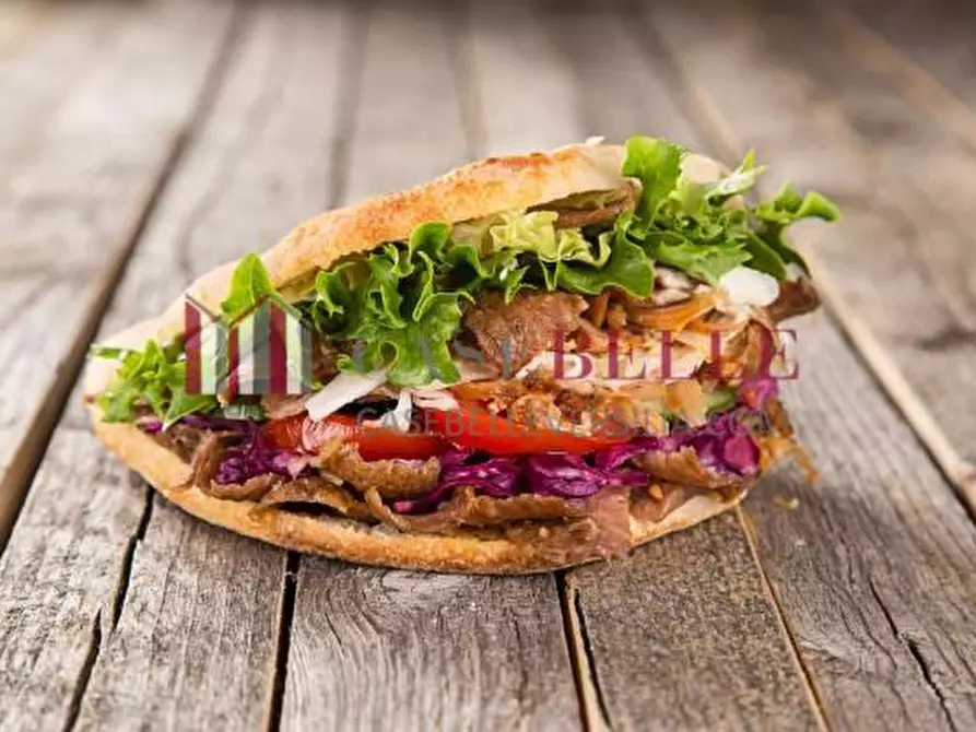 Immagine 3 di Bar / Ristorante in vendita  a Viareggio