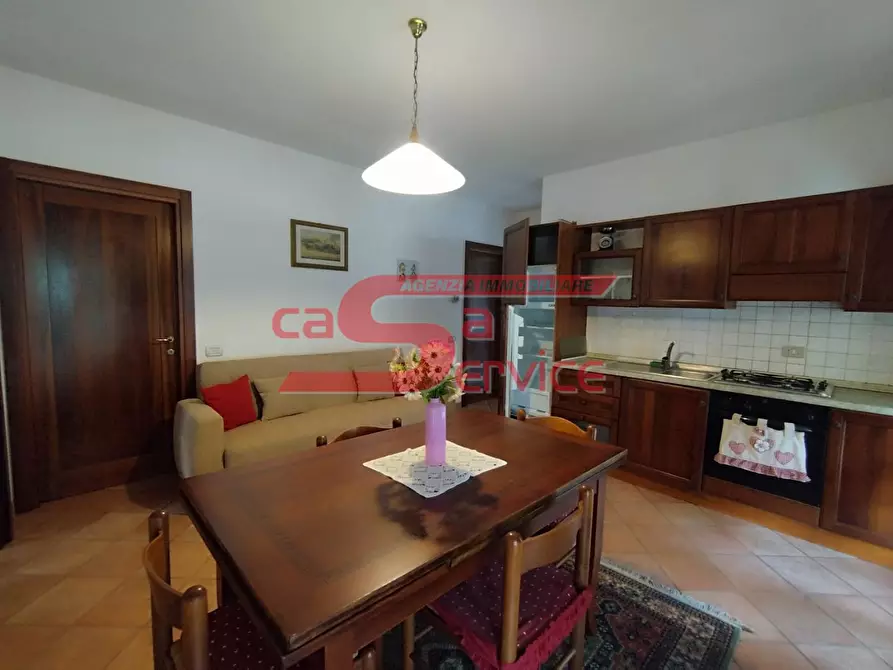 Immagine 18 di Casa trifamiliare in vendita  a Montecatini Terme