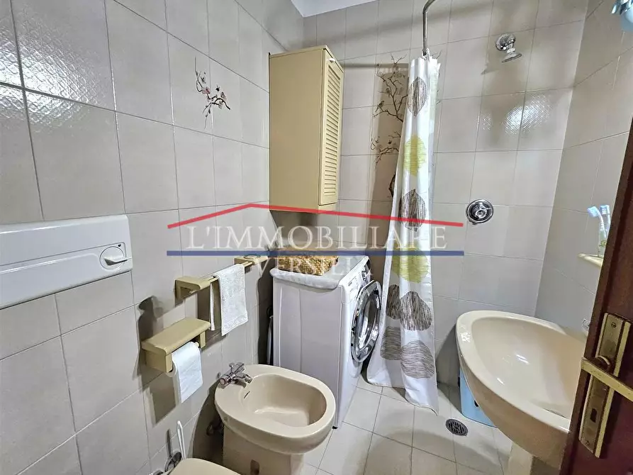 Immagine 17 di Appartamento in vendita  a Massa