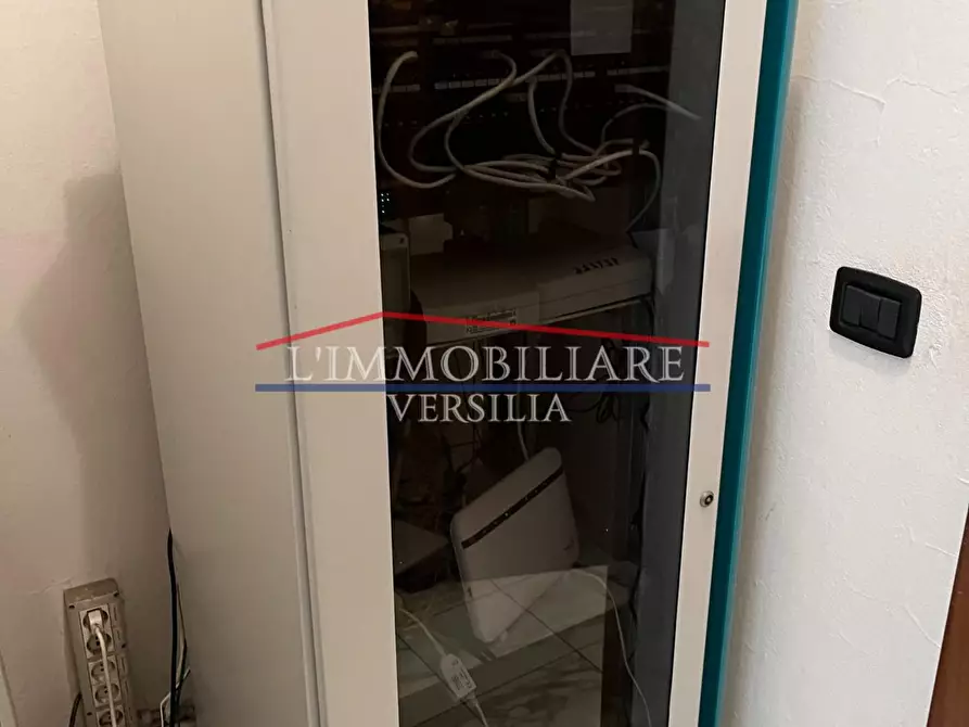 Immagine 23 di Attività artigianale in vendita  a Massa