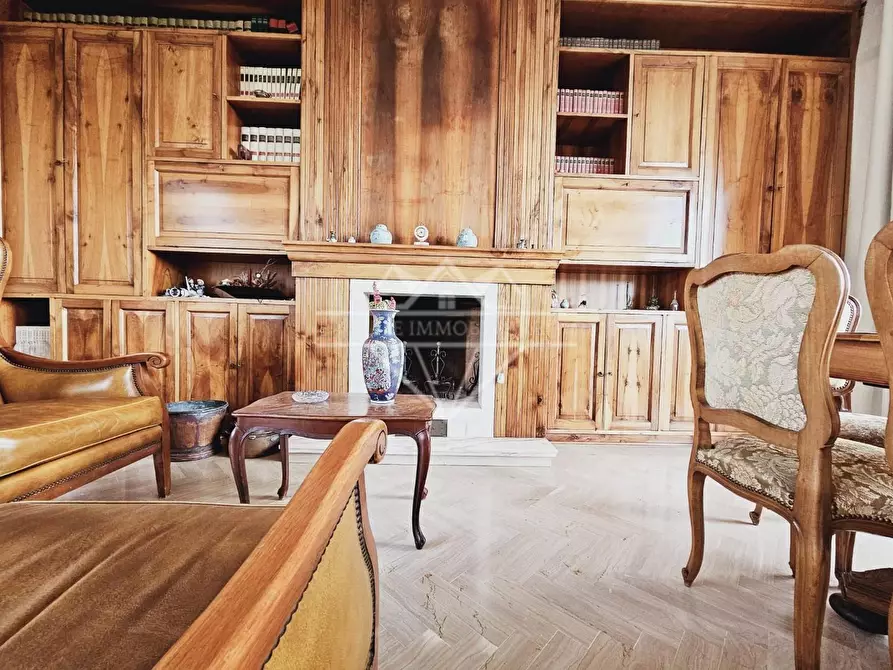 Immagine 8 di Casa indipendente in vendita  a Massa