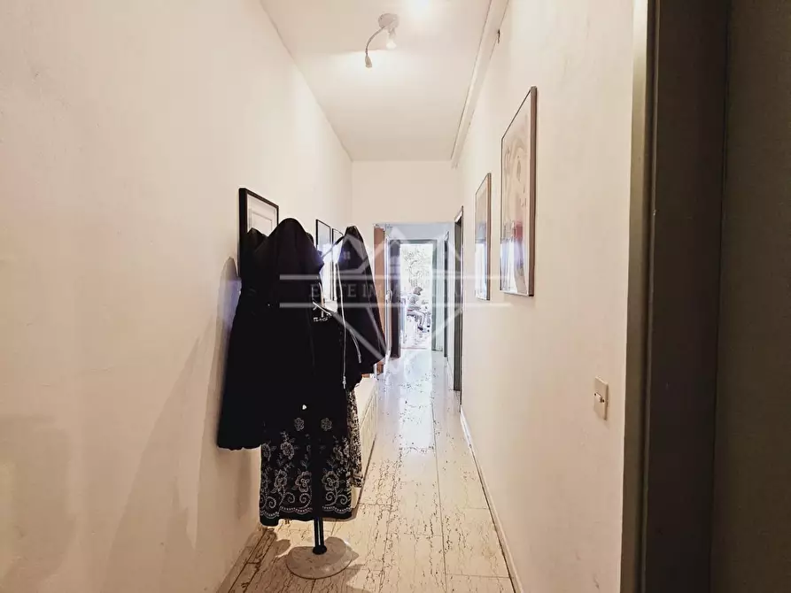 Immagine 41 di Casa indipendente in vendita  a Massa