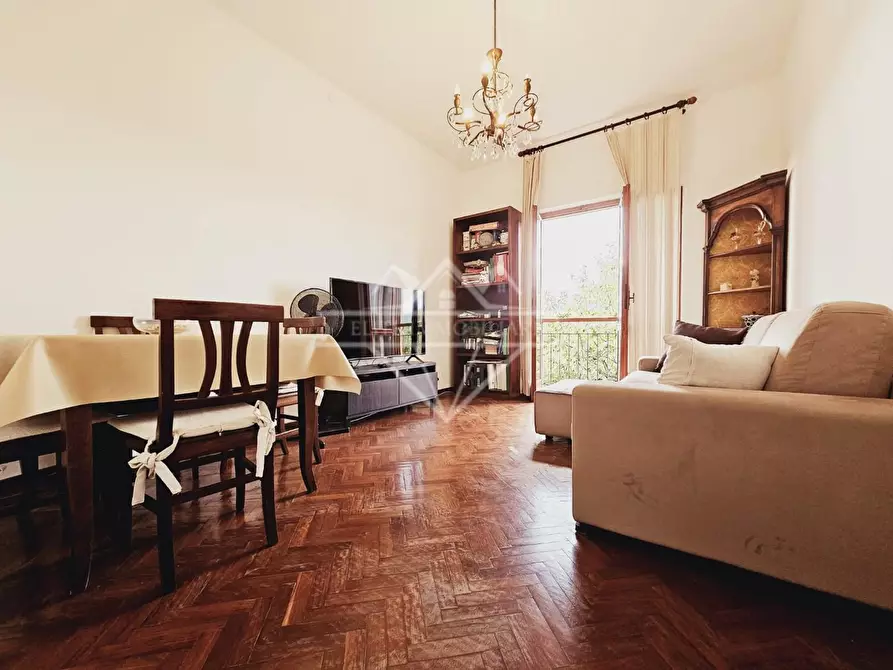 Immagine 9 di Casa indipendente in vendita  a Massa