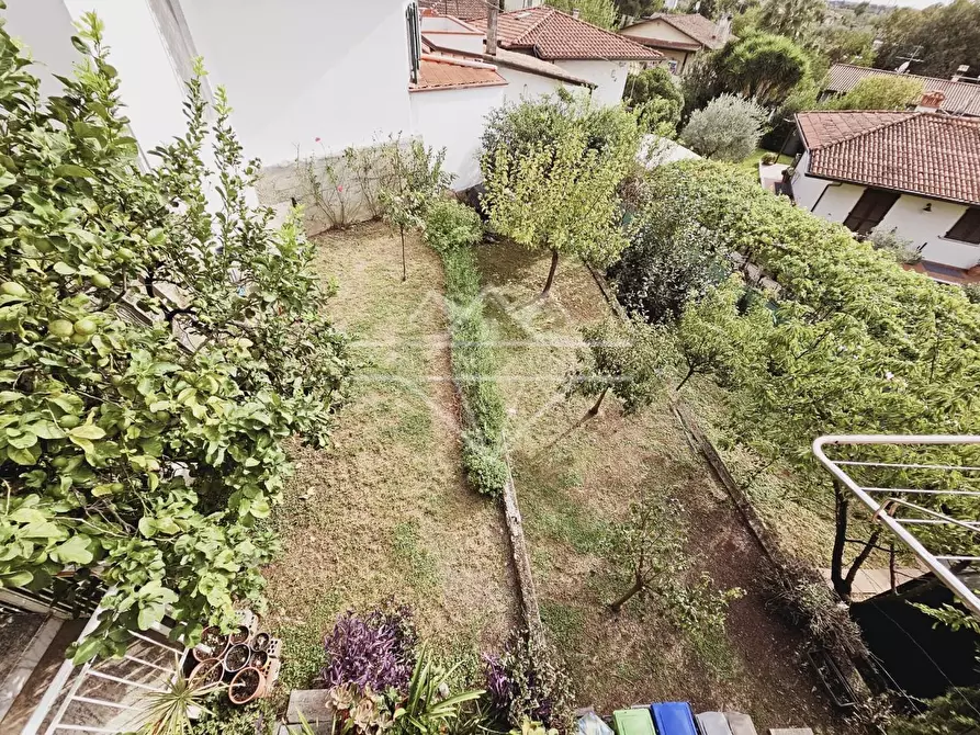 Immagine 28 di Casa indipendente in vendita  a Massa