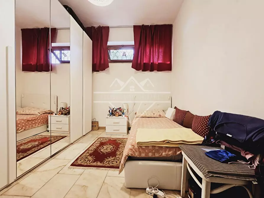 Immagine 35 di Casa indipendente in vendita  a Massa