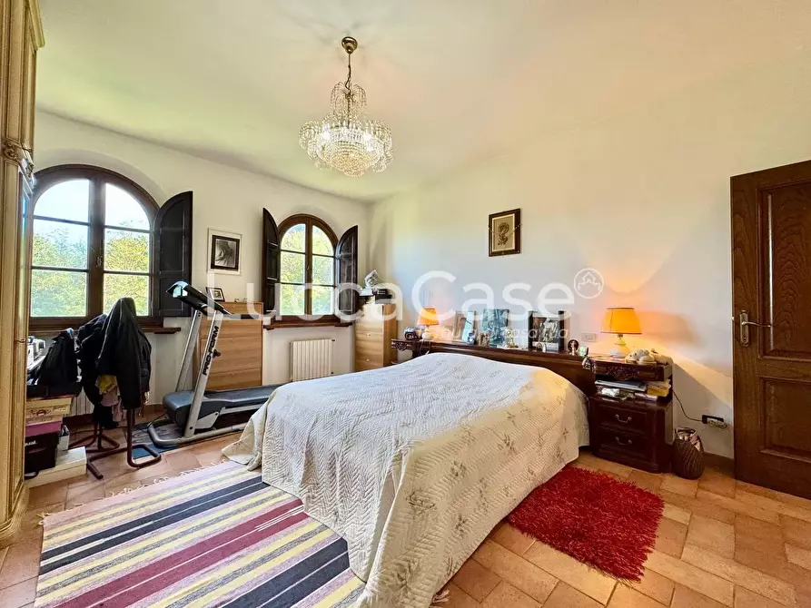 Immagine 62 di Villa in vendita  a Capannori