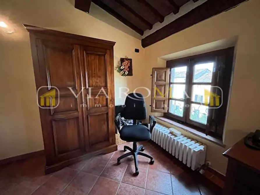 Immagine 4 di Rustico / casale in vendita  a Capannori