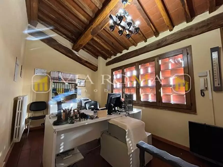 Immagine 17 di Rustico / casale in vendita  a Capannori