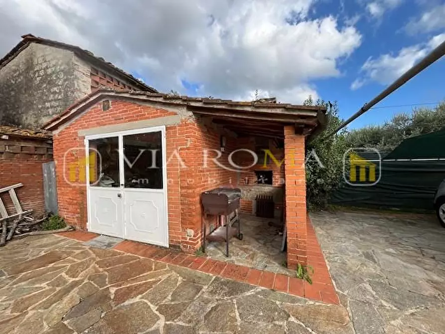 Immagine 20 di Rustico / casale in vendita  a Capannori