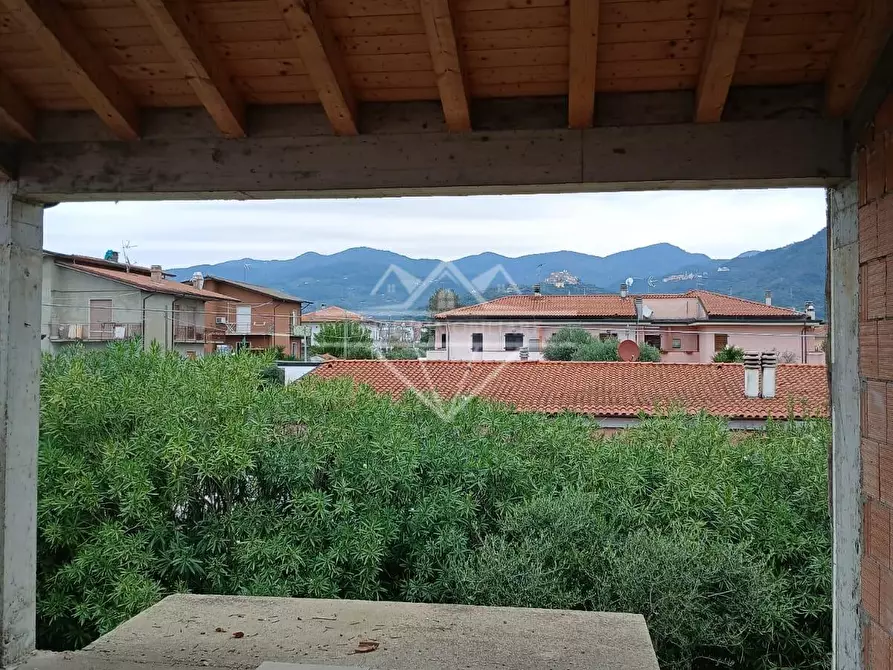 Immagine 10 di Casa bifamiliare in vendita  a Ortonovo