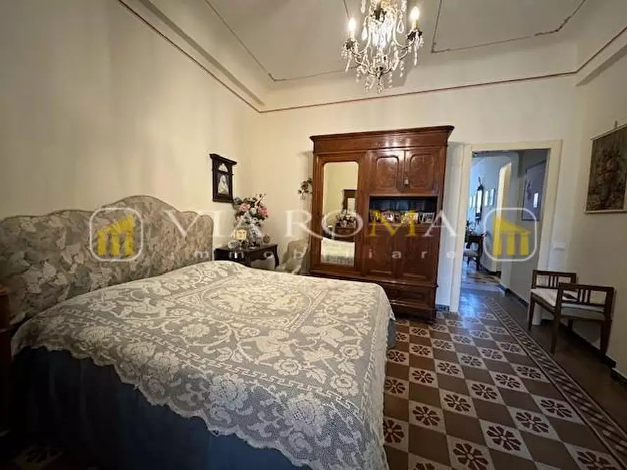 Immagine 22 di Appartamento in vendita  a Lucca