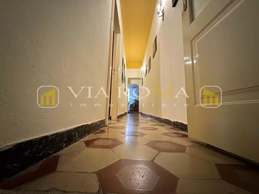 Immagine 17 di Appartamento in vendita  a Lucca