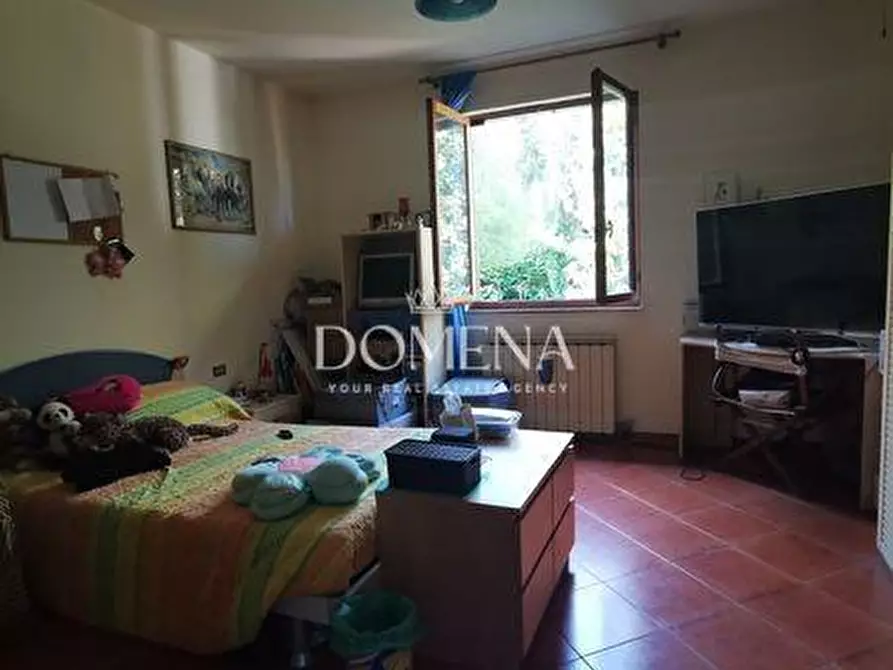 Immagine 10 di Villa in vendita  a Sovicille