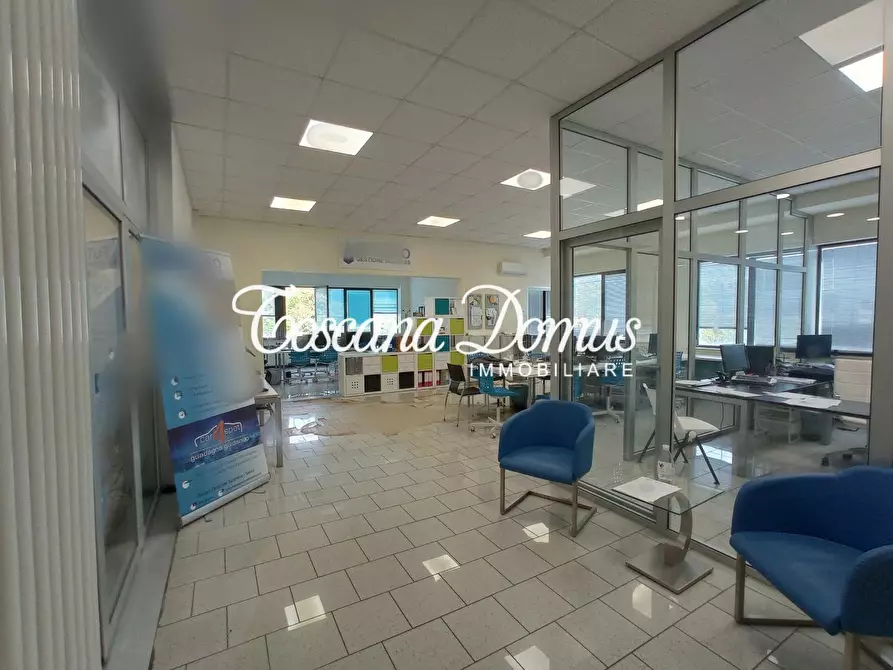 Immagine 3 di Ufficio in affitto  a Siena