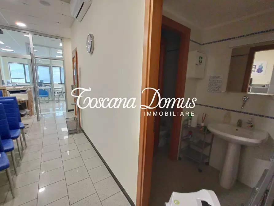 Immagine 6 di Ufficio in affitto  a Siena