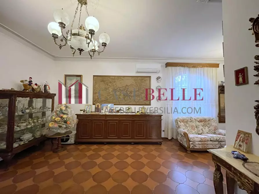 Immagine 4 di Casa indipendente in vendita  a Viareggio