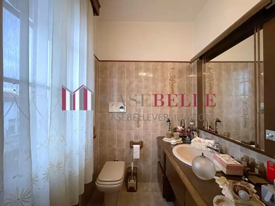 Immagine 26 di Casa indipendente in vendita  a Viareggio
