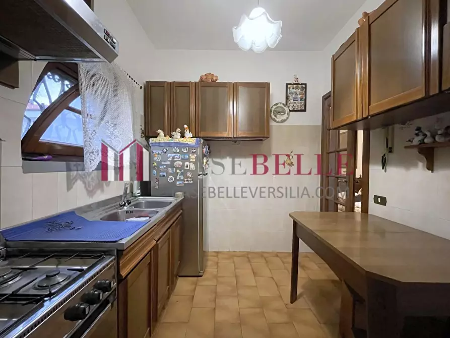 Immagine 12 di Casa indipendente in vendita  a Viareggio