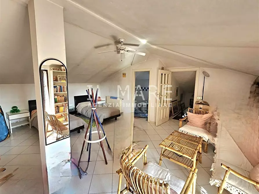 Immagine 20 di Appartamento in vendita  a Massa