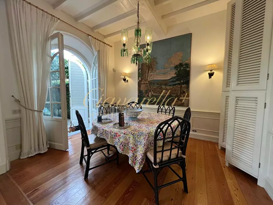 Immagine 12 di Villa in affitto  a Forte Dei Marmi