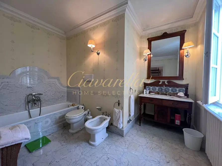 Immagine 25 di Villa in affitto  a Forte Dei Marmi