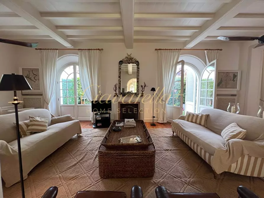 Immagine 9 di Villa in affitto  a Forte Dei Marmi