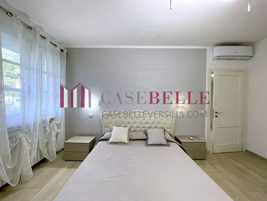 Immagine 37 di Casa indipendente in vendita  a Camaiore