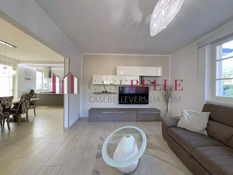 Immagine 14 di Casa indipendente in vendita  a Camaiore