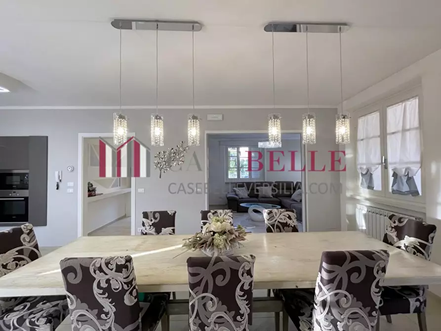 Immagine 7 di Casa indipendente in vendita  a Camaiore