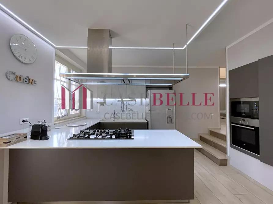 Immagine 16 di Casa indipendente in vendita  a Camaiore