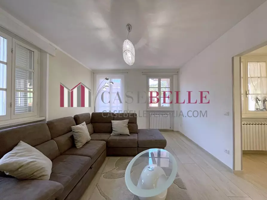 Immagine 13 di Casa indipendente in vendita  a Camaiore