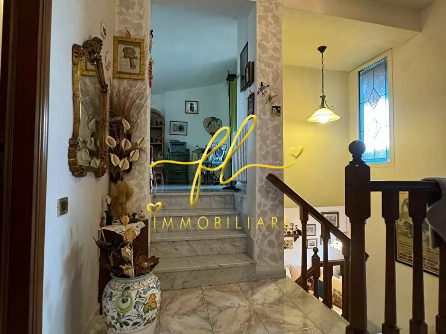 Immagine 7 di Villa in vendita  a Collesalvetti