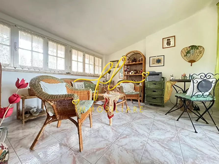 Immagine 5 di Villa in vendita  a Collesalvetti