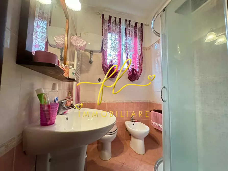 Immagine 29 di Villa in vendita  a Collesalvetti