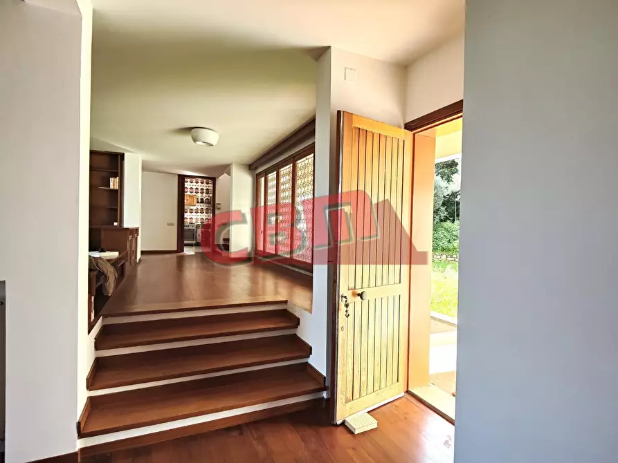 Immagine 6 di Villa in vendita  a Livorno