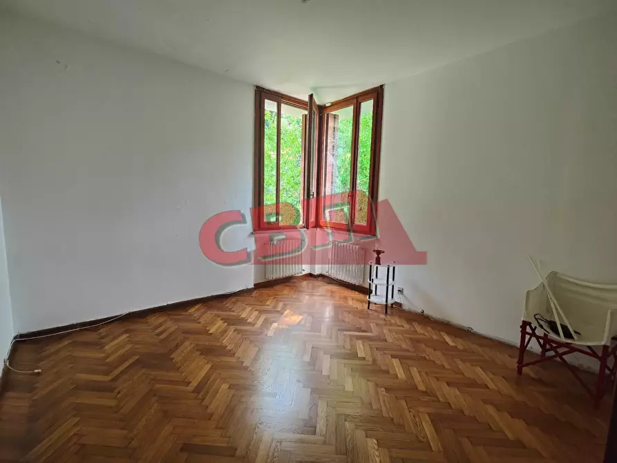 Immagine 28 di Villa in vendita  a Livorno