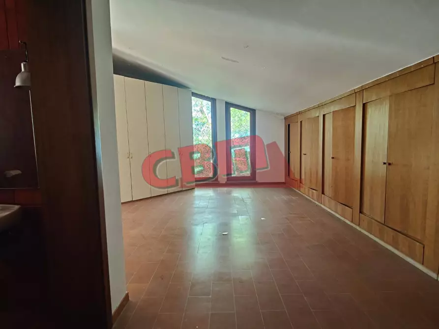 Immagine 25 di Villa in vendita  a Livorno