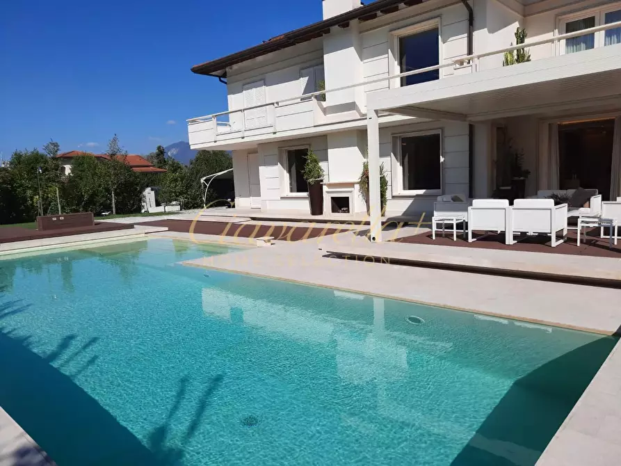 Immagine 7 di Villa in affitto  a Forte Dei Marmi