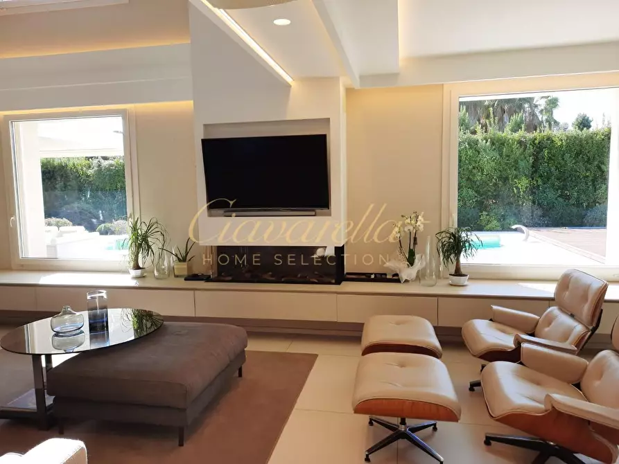 Immagine 10 di Villa in affitto  a Forte Dei Marmi