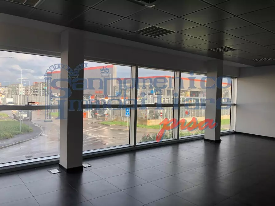 Immagine 2 di Ufficio in vendita  a Pisa