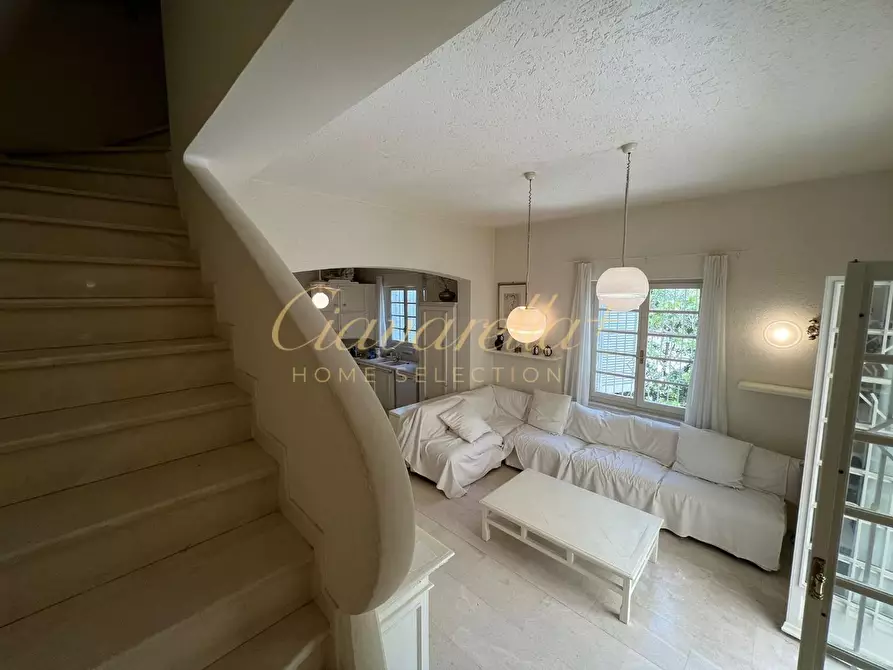 Immagine 5 di Casa semindipendente in vendita  a Forte Dei Marmi