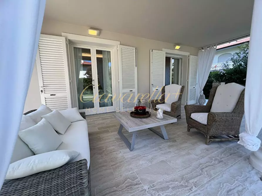 Immagine 15 di Villa in affitto  a Forte Dei Marmi